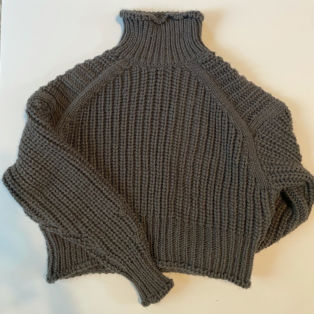 H&M Gray Sweater, Women’s Size S